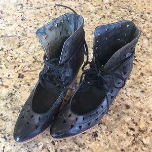 Freebird by Steven Boots